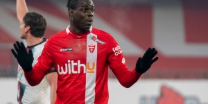 <?php the_title(); ?>