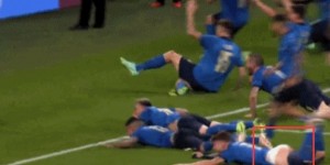 <?php the_title(); ?>