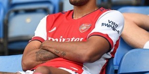 <?php the_title(); ?>