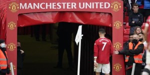 <?php the_title(); ?>