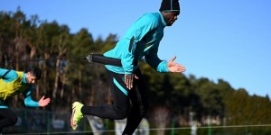 <?php the_title(); ?>