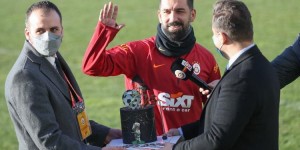 <?php the_title(); ?>