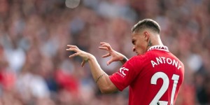 <?php the_title(); ?>