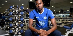 <?php the_title(); ?>