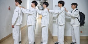 <?php the_title(); ?>