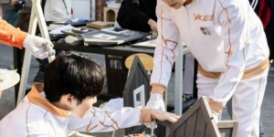 <?php the_title(); ?>