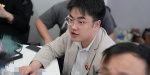 <?php the_title(); ?>