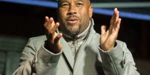 <?php the_title(); ?>