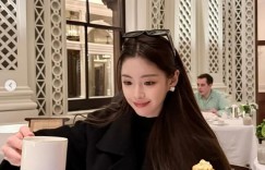 【沙巴娱乐】Ming绯闻女友1saye晒照：满满的圣诞气息！