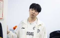 【沙巴娱乐】Rookie队安勿念！iG新秀Renard全场爆砍14-3-29，一度打懵Creme