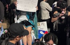【沙巴娱乐】逆天！15刀一杯洗脚水 美国漫展Coser公然兜售脚汁