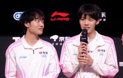 【沙巴娱乐】直接点名！Knight：（第二把）对面AD也没有拉扯好，给我们机会了