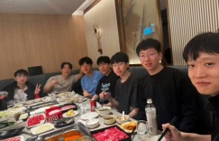 【沙巴娱乐】AL官方分享选手团建：26AL海底捞 整整齐齐