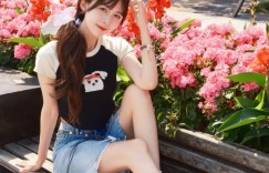 【沙巴娱乐】LPL女解说瞳夕晒照：明天濮院见✧٩(ˊωˋ*)و✧