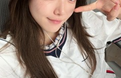 【沙巴娱乐】骆歆晒照：虽然穿的是赖斯的球衣 但是我要为打全场的凯恩呐喊！