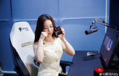 【沙巴娱乐】英文流解说Kitty晒照：本次EWC的工作完成啦💛下次再见巴黎～